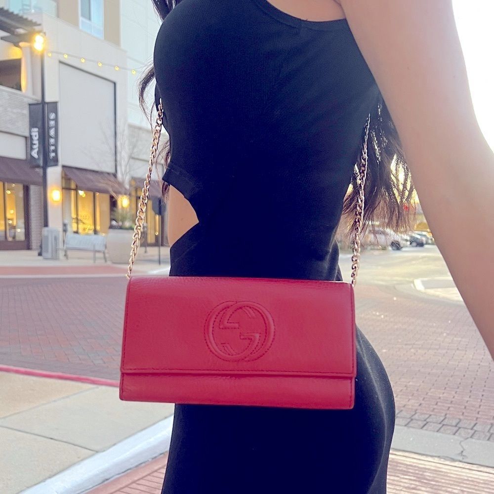 💯 AUTH Gucci Soho half flap wallet on chain
